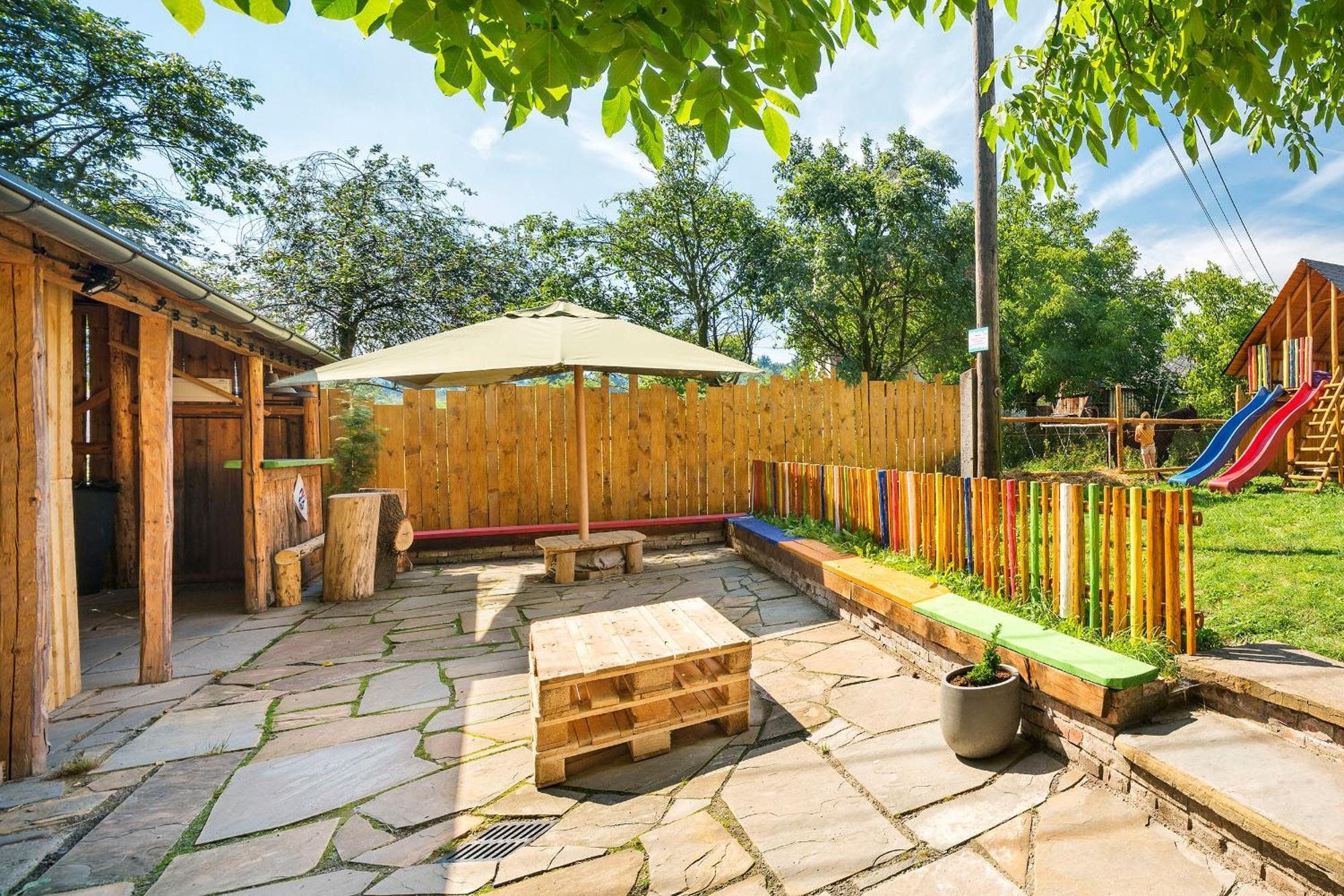 Apartman Nebe Dolni Lomna Exterior foto