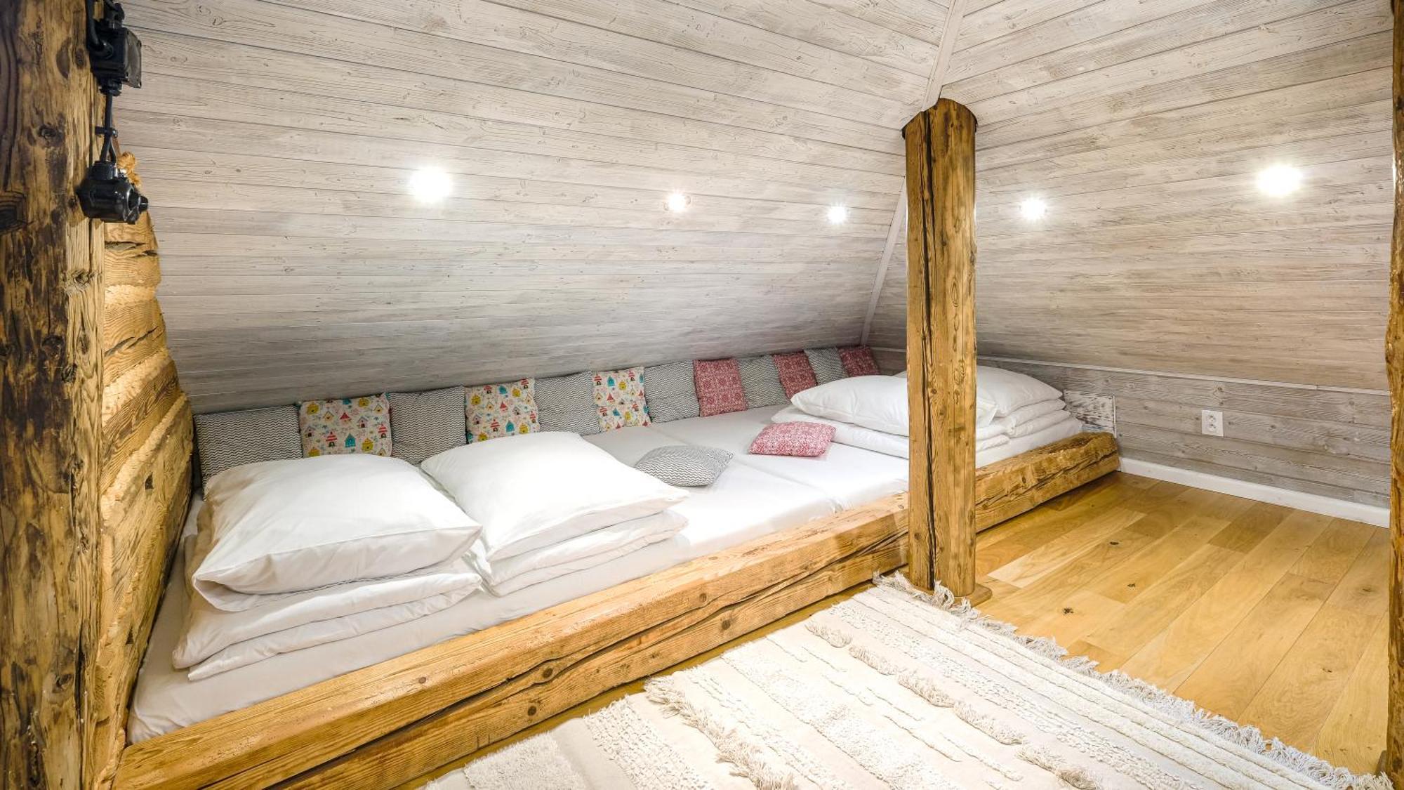 Apartman Nebe Dolni Lomna Exterior foto